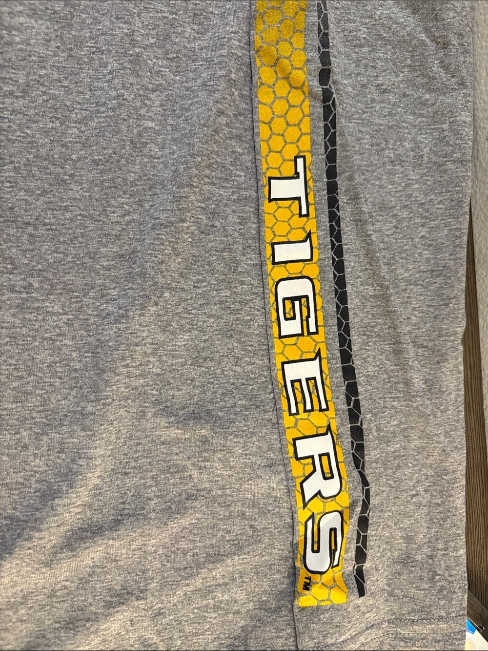 NWT Lot of 2x [Gen2] Missouri Tigers NCAA Long/Short-Sleeve Shirts Youth L 14/16 - Picture 12 of 15